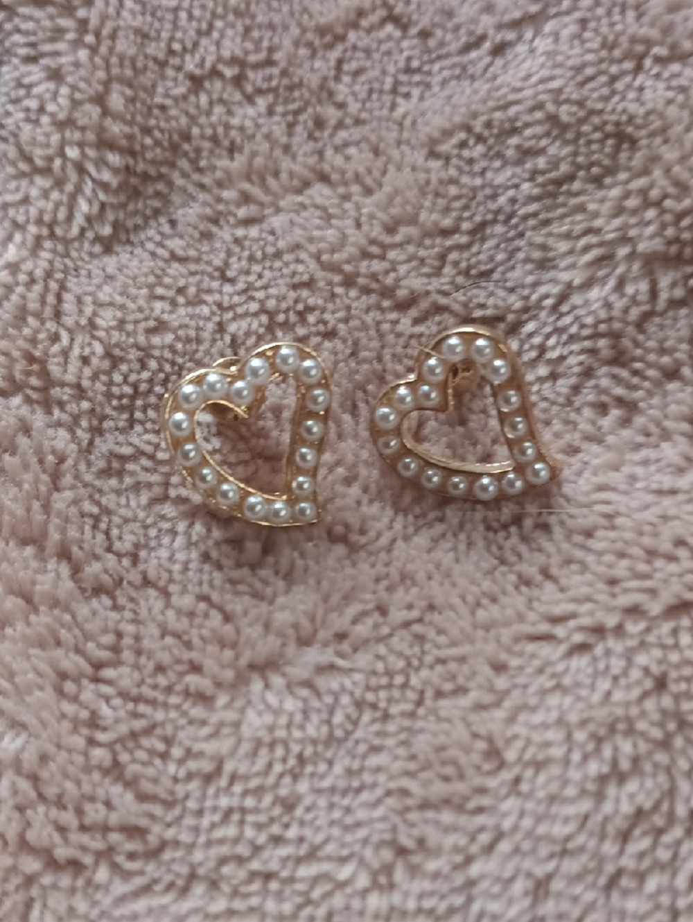 Gold Heart Pearl Stud Earrings - Women's Jewelry